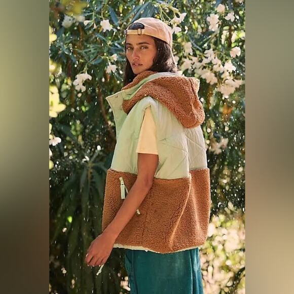 Free People Adventure Awaits Vest in Amber Combo L - Picture 6 of 8